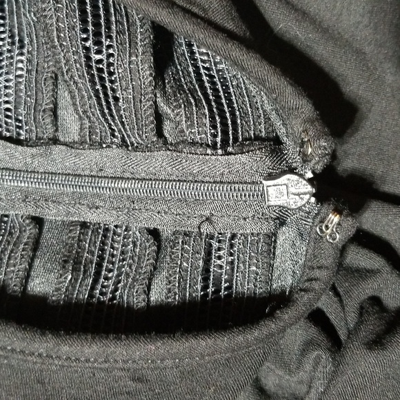 Black Saks Fifth Avenue midi dress size‎ 4 - Picture 3 of 9